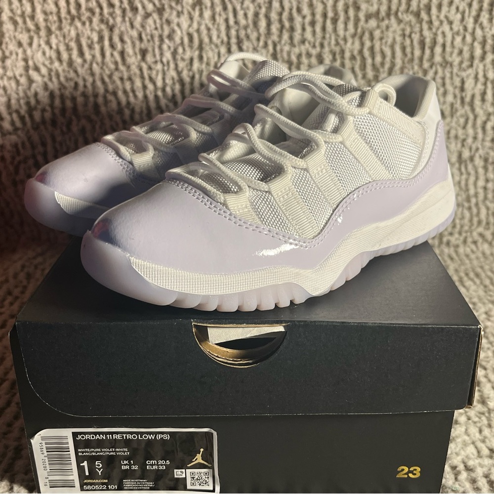 Jordan 11 Low (Kids)